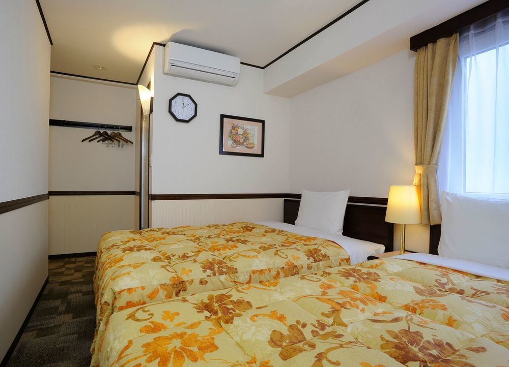 Toyoko Inn Kashiwa Eki Nishi Guchi Экстерьер фото